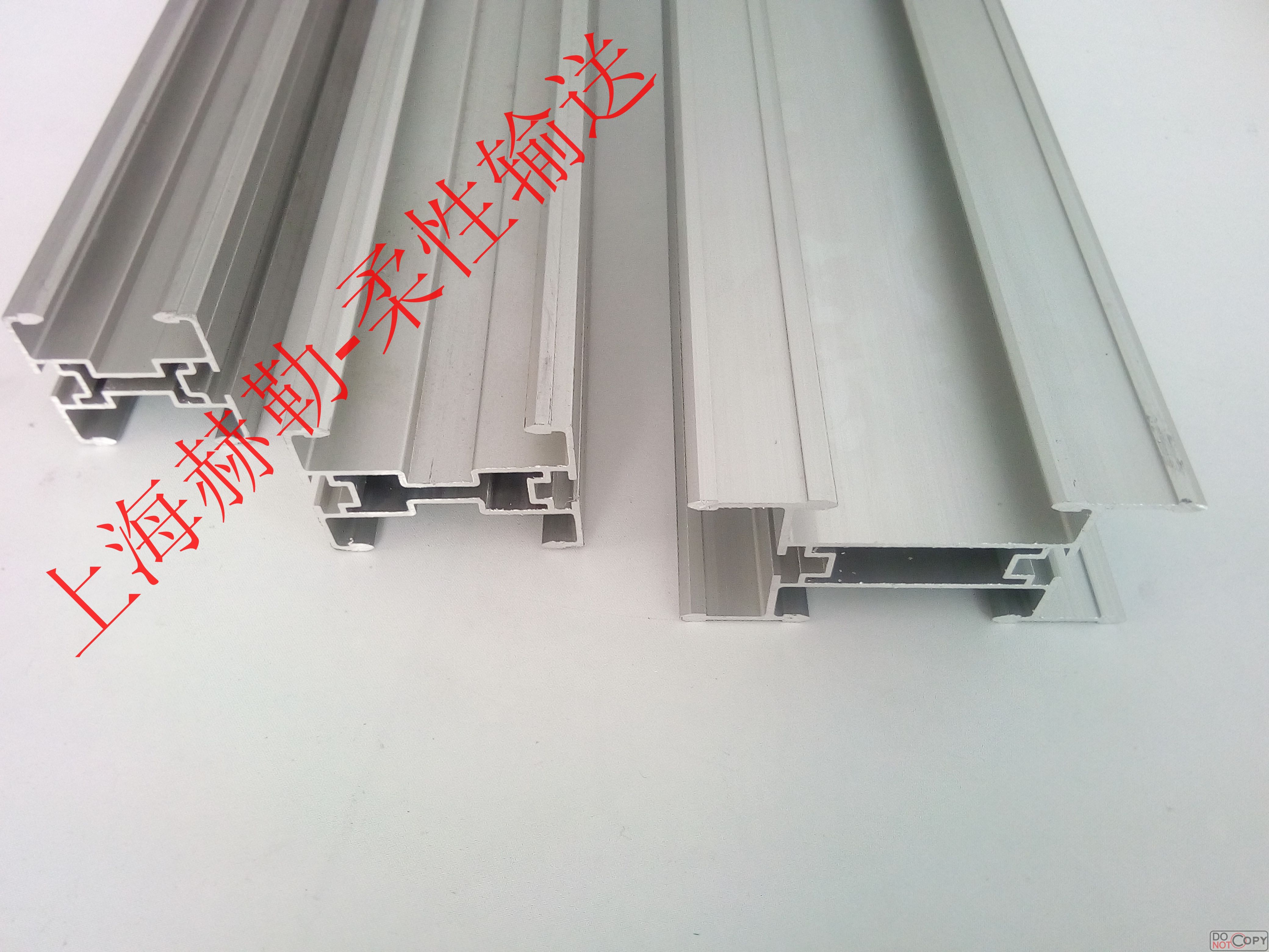 模塊式塑料網(wǎng)帶輸送機(jī)的特點、材質(zhì)級廠家